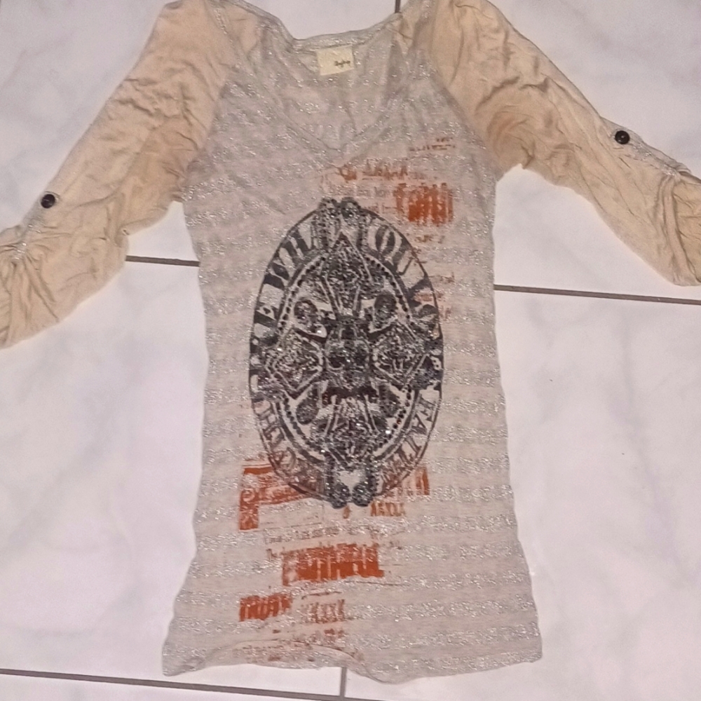 Day Trip Cross shirt
